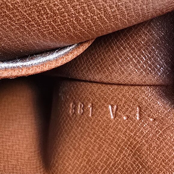 Saint Cloud PM Louis Vuitton Brown Monogram Bag - Picture 14 of 16